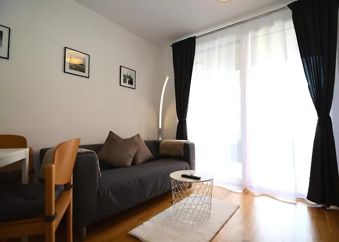 아파트 Flataid Stadion & Messe